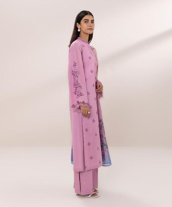 Sapphire | Eid Collection | D111 - Hoorain Designer Wear - Pakistani Ladies Branded Stitched Clothes in United Kingdom, United states, CA and Australia