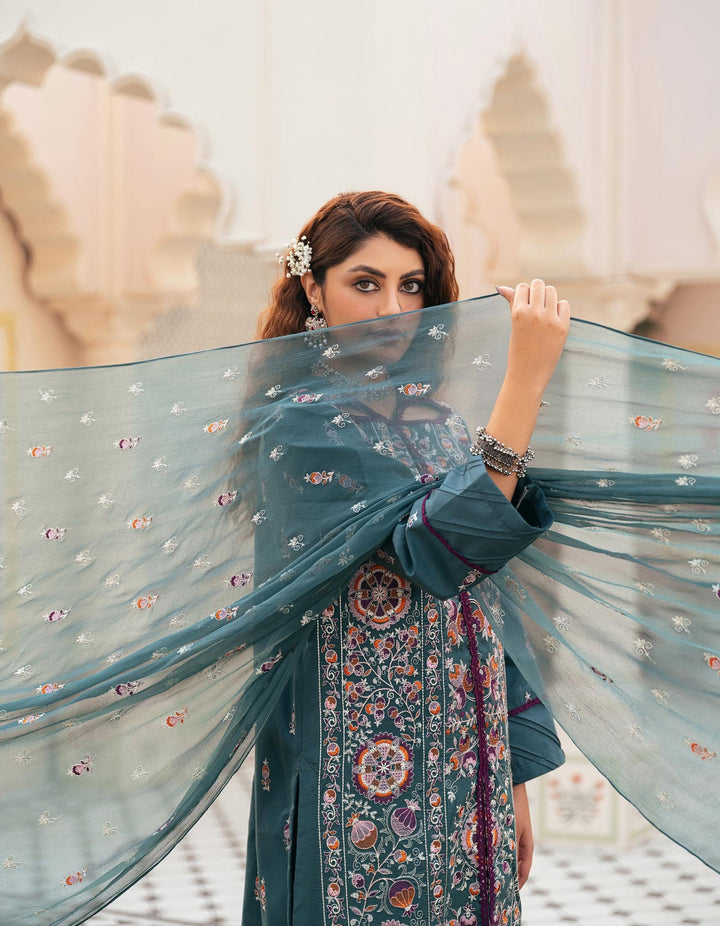 Taanabaana | Bano Series | B3213 - Hoorain Designer Wear - Pakistani Ladies Branded Stitched Clothes in United Kingdom, United states, CA and Australia