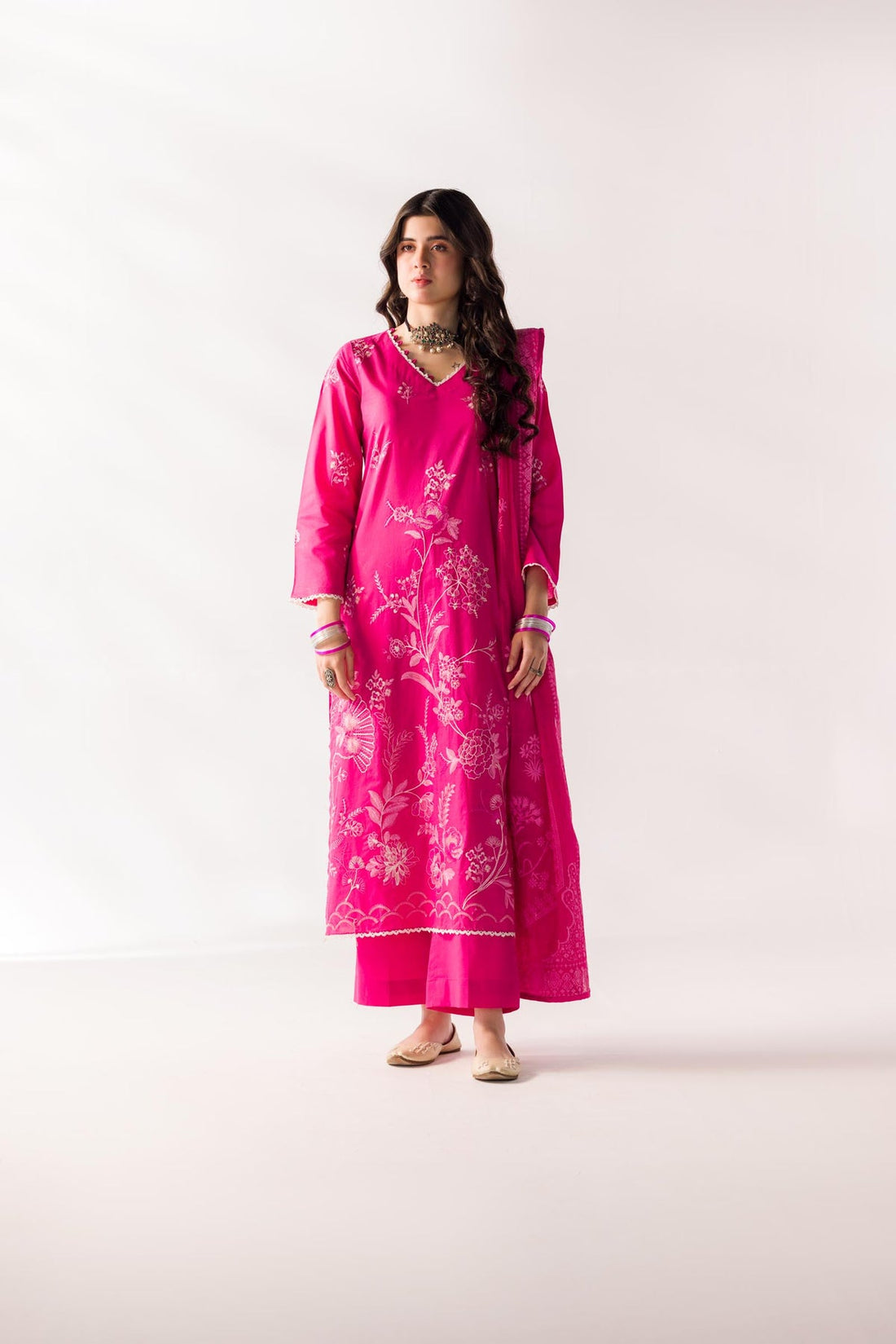 Taanabaana | Mem Saab Collection | M3240 - Pakistani Clothes for women, in United Kingdom and United States