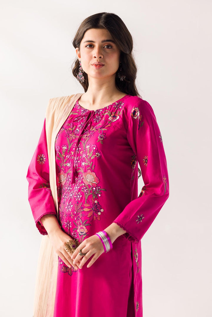 Taanabaana | Mem Saab Collection | M3252 - Hoorain Designer Wear - Pakistani Designer Clothes for women, in United Kingdom, United states, CA and Australia
