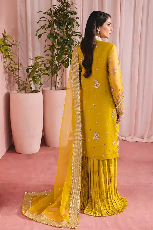 Vanya | Dolce Luxury Formal 23 | DL-17 - Hoorain Designer Wear - Pakistani Ladies Branded Stitched Clothes in United Kingdom, United states, CA and Australia