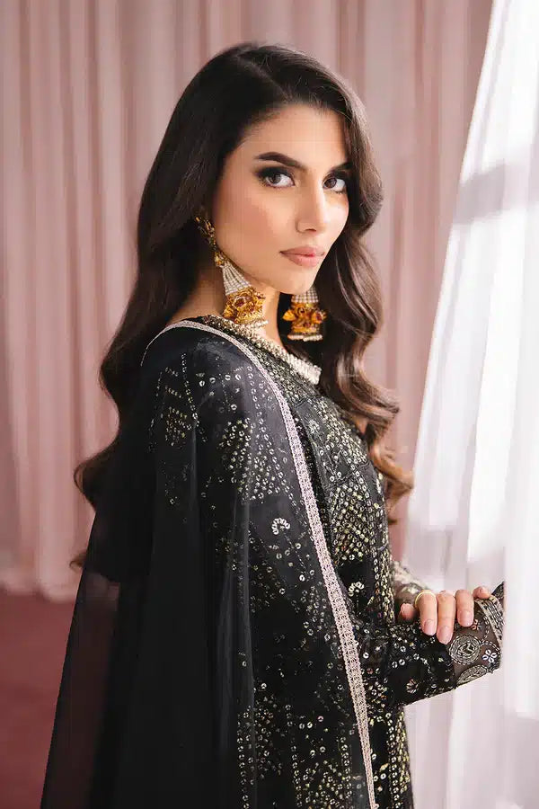 Vanya | Dolce Luxury Formal 23 | DL-15 - Hoorain Designer Wear - Pakistani Ladies Branded Stitched Clothes in United Kingdom, United states, CA and Australia