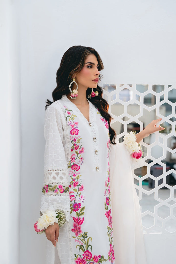 Vintage | Eid Edit 24 | Samaa - Hoorain Designer Wear - Pakistani Ladies Branded Stitched Clothes in United Kingdom, United states, CA and Australia