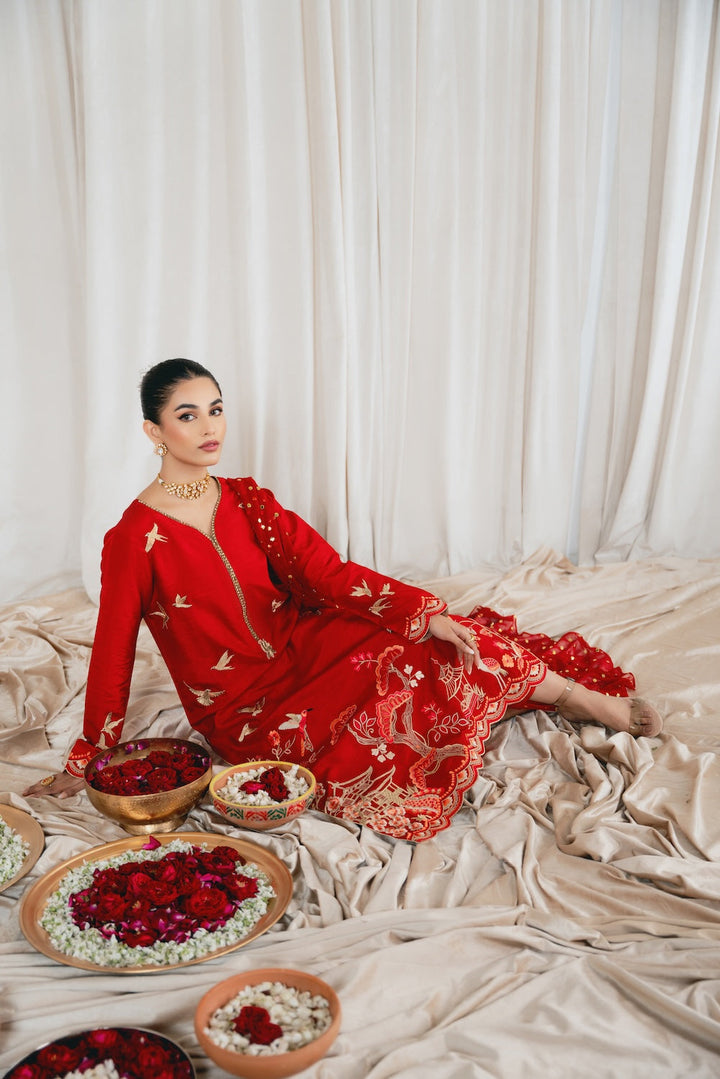 Vintage | Eid Edit 24 | Geet - Hoorain Designer Wear - Pakistani Ladies Branded Stitched Clothes in United Kingdom, United states, CA and Australia