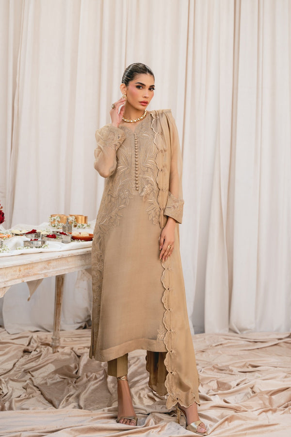 Vintage | Eid Edit 24 | Serinah - Hoorain Designer Wear - Pakistani Ladies Branded Stitched Clothes in United Kingdom, United states, CA and Australia