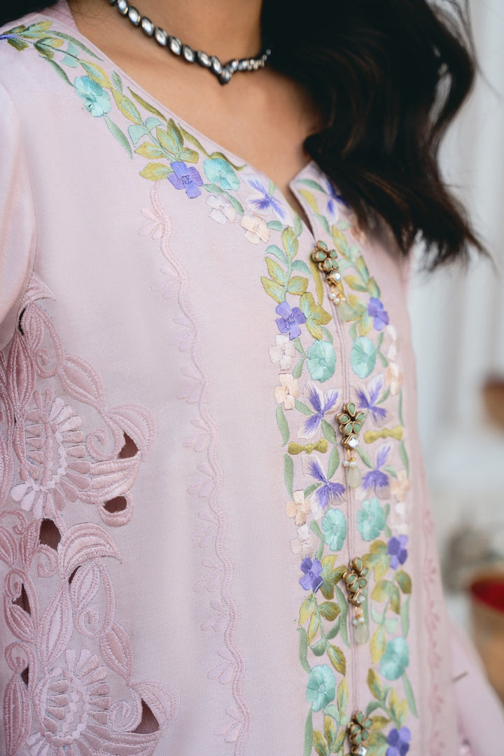 Vintage | Eid Edit 24 | Zeenat - Hoorain Designer Wear - Pakistani Ladies Branded Stitched Clothes in United Kingdom, United states, CA and Australia