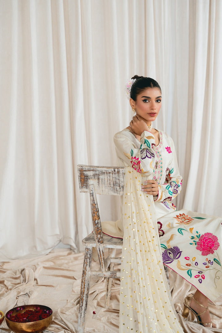 Vintage | Eid Edit 24 | Alisha - Hoorain Designer Wear - Pakistani Designer Clothes for women, in United Kingdom, United states, CA and Australia