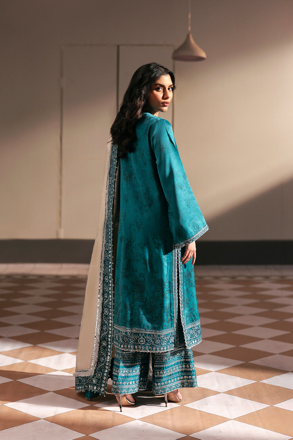 Afrozeh | Silk Muse 26 | Veloural