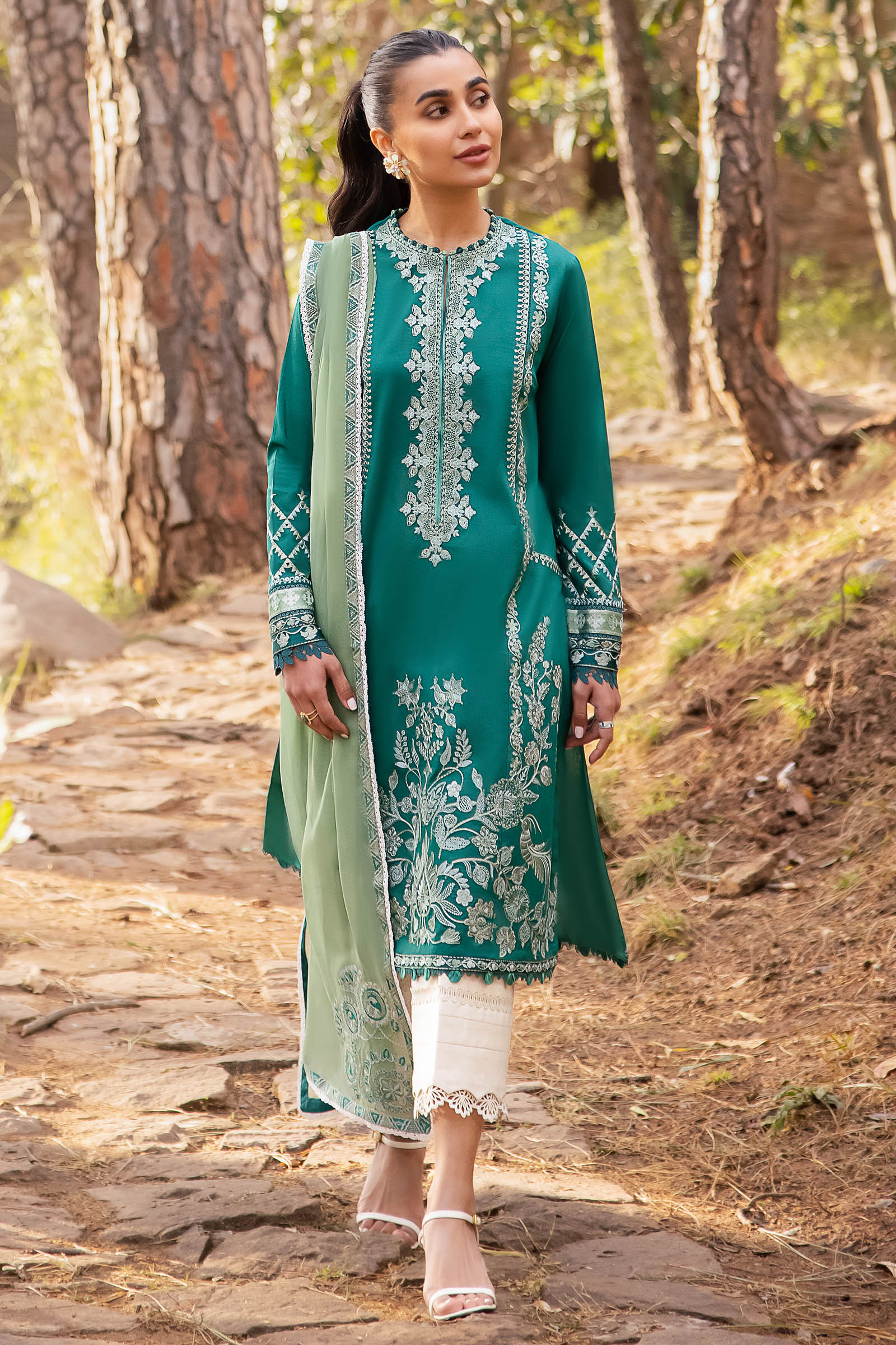 Zaha | Lawn 24 | VEJAH (ZL24-11 B) - Pakistani Clothes for women, in United Kingdom and United States