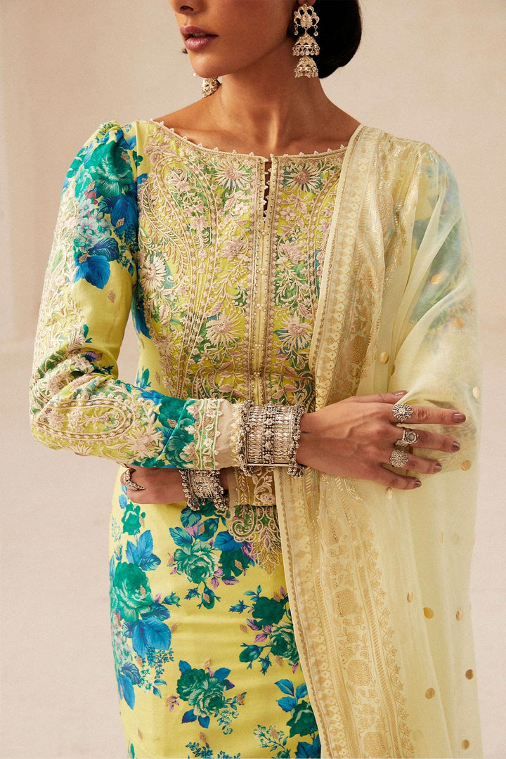 Zara Shahjahan | Luxury Lawn 24 | PHOOL KARI-13A - Hoorain Designer Wear - Pakistani Ladies Branded Stitched Clothes in United Kingdom, United states, CA and Australia