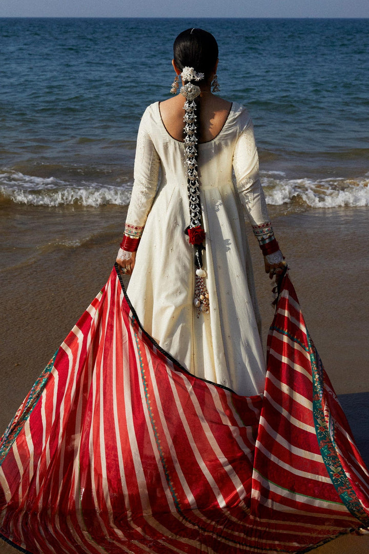 Zara Shahjahan | Luxury Lawn 24 | AAINA-8A - Hoorain Designer Wear - Pakistani Ladies Branded Stitched Clothes in United Kingdom, United states, CA and Australia