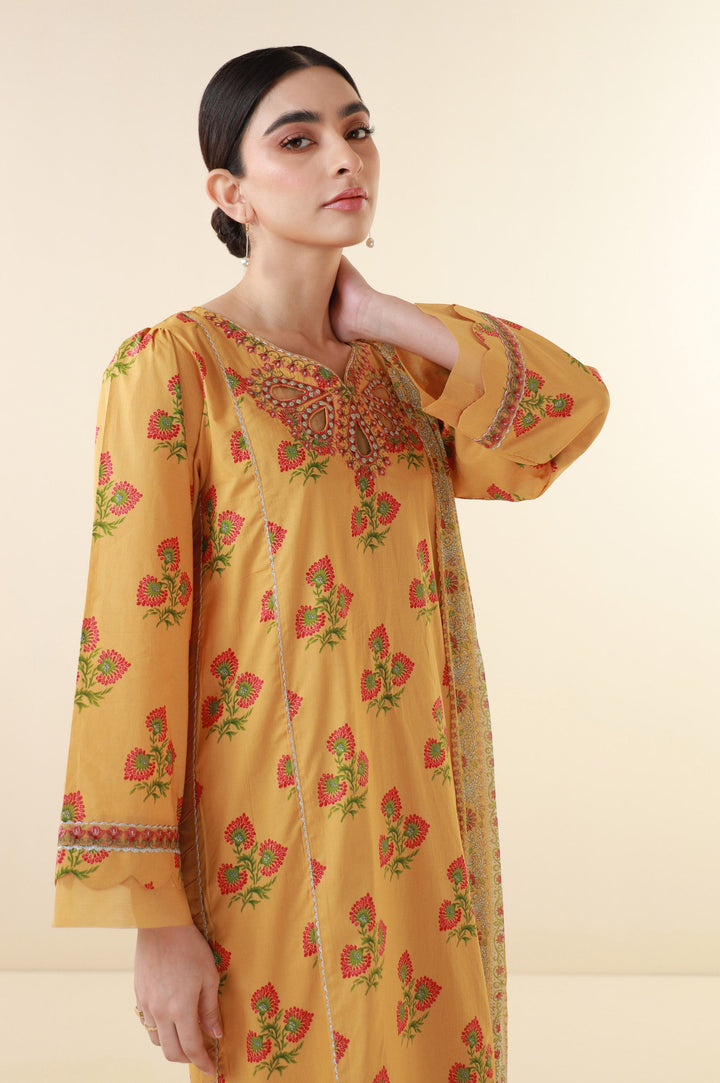 Zeen | Summer Collection 24 | 34209 - Hoorain Designer Wear - Pakistani Ladies Branded Stitched Clothes in United Kingdom, United states, CA and Australia