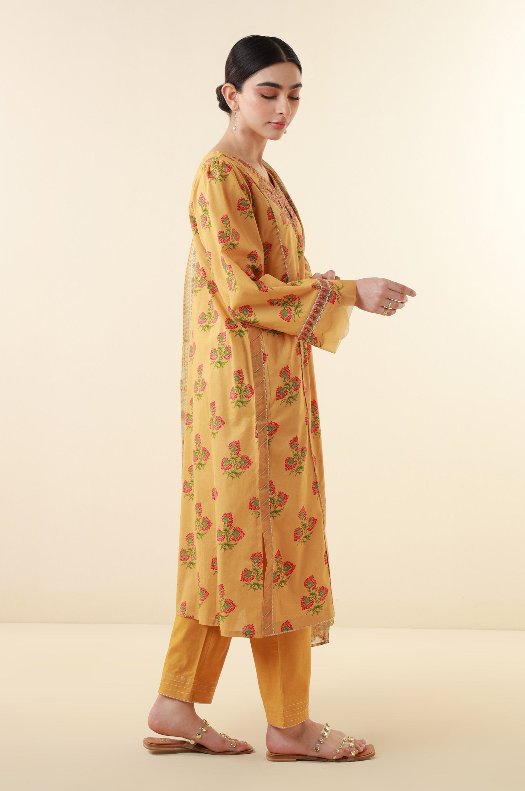 Zeen | Summer Collection 24 | 34209 - Pakistani Clothes for women, in United Kingdom and United States