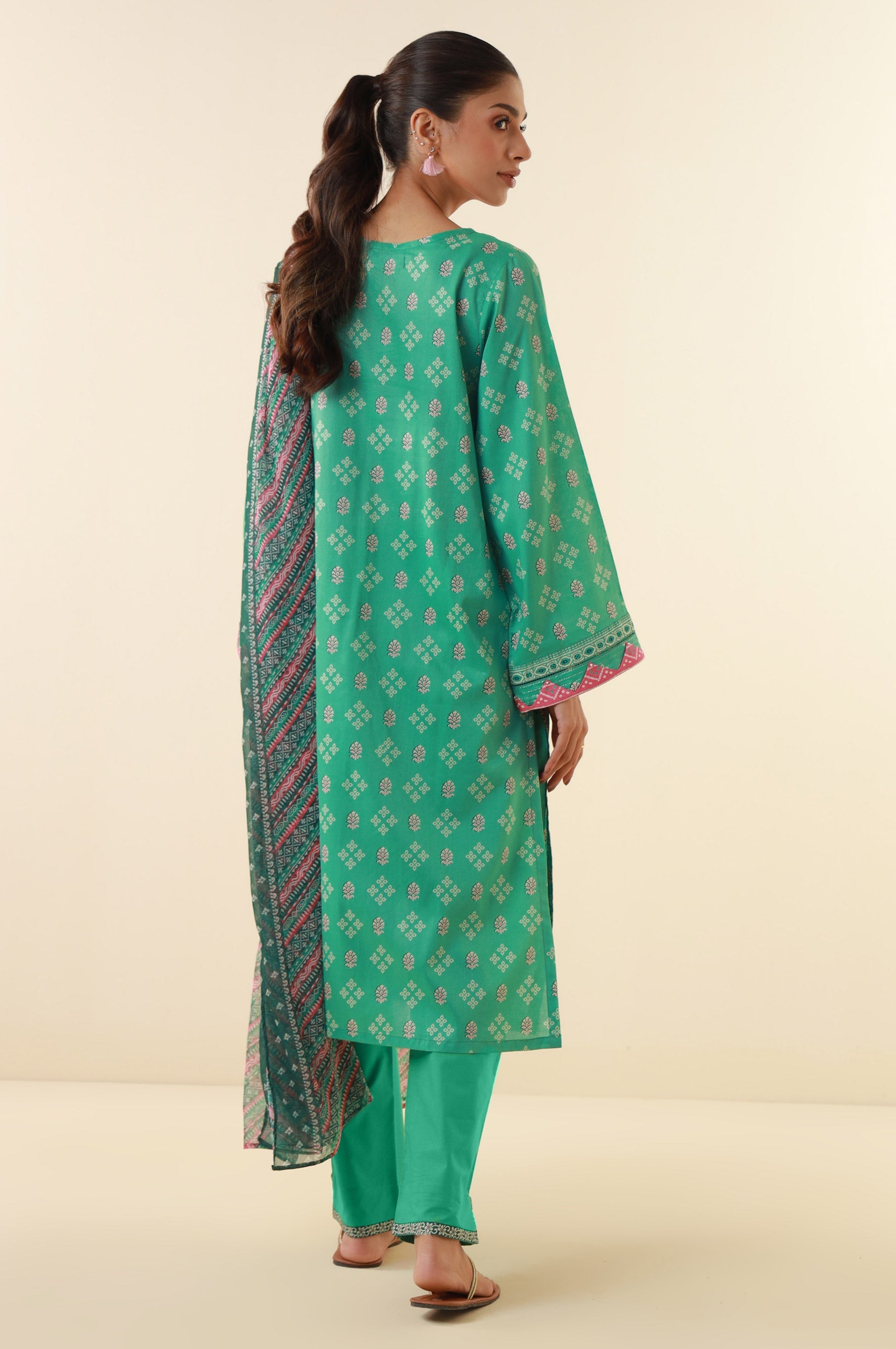 Zeen | Summer Collection 24 | 34210 - Pakistani Clothes for women, in United Kingdom and United States