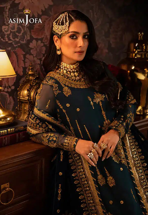 Asim Jofa | Makhmal Wedding Velvet 23 | AJMM-07 - Hoorain Designer Wear - Pakistani Ladies Branded Stitched Clothes in United Kingdom, United states, CA and Australia