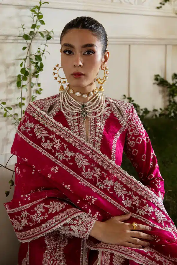 Suffuse | Freeshia Formals 23 | Zoe - Hoorain Designer Wear - Pakistani Ladies Branded Stitched Clothes in United Kingdom, United states, CA and Australia