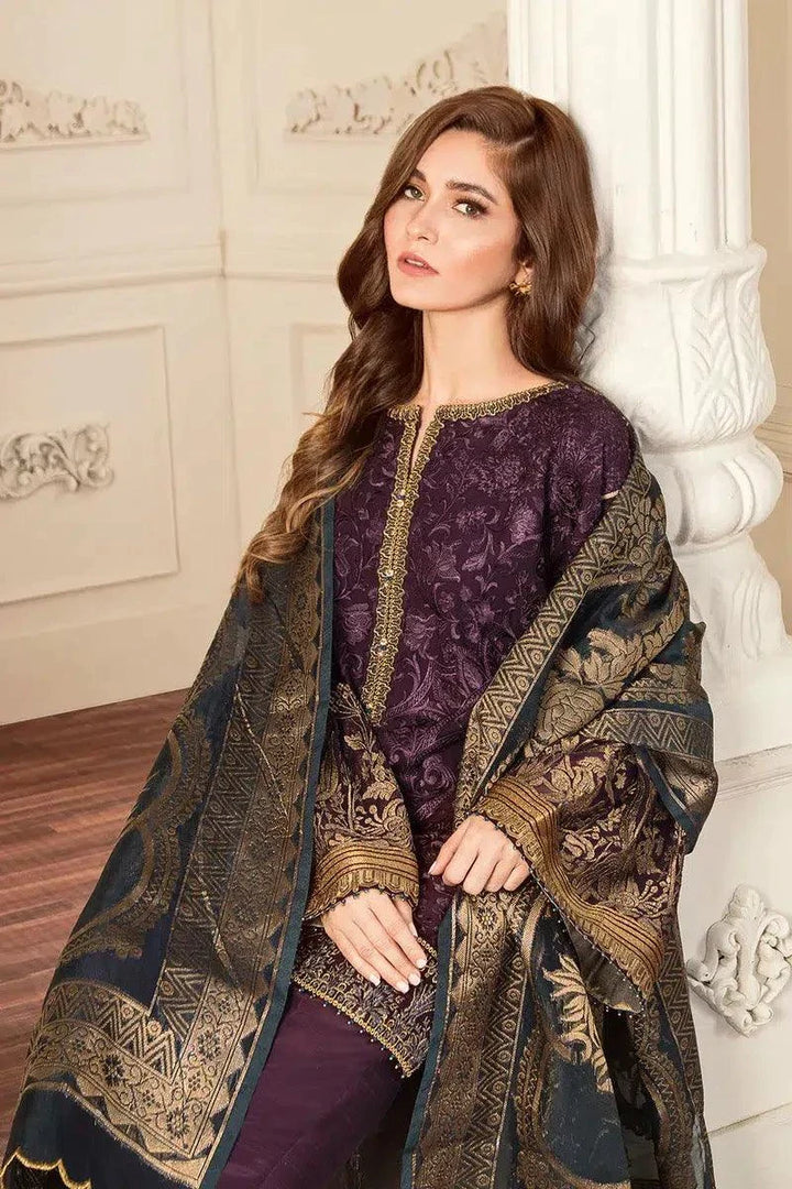 Baroque | Chantelle 23 | CH05-10 - Hoorain Designer Wear - Pakistani Ladies Branded Stitched Clothes in United Kingdom, United states, CA and Australia