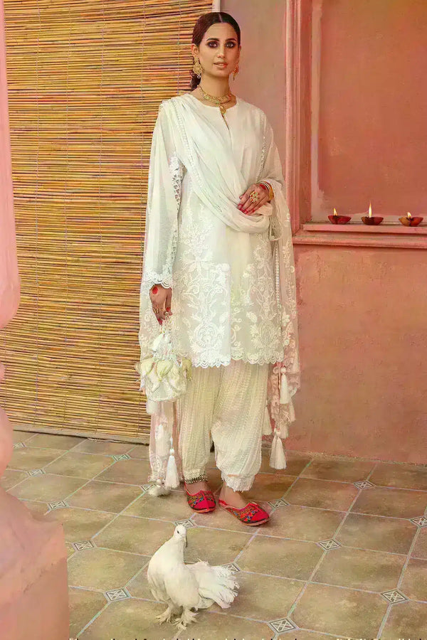 Nilofer Shahid | Nur e Subh Formals | Motiya - Hoorain Designer Wear - Pakistani Ladies Branded Stitched Clothes in United Kingdom, United states, CA and Australia