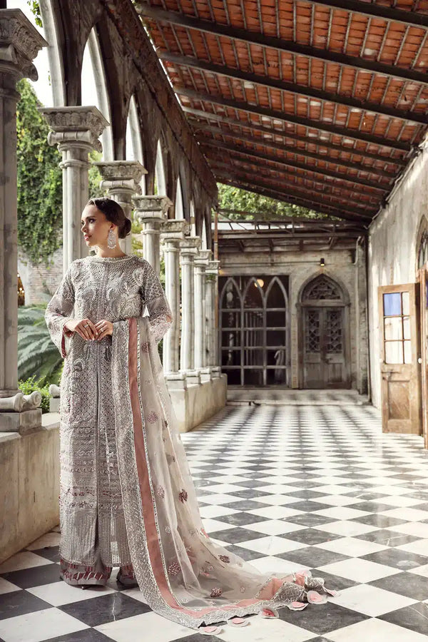 Maryam Hussain | Raha Luxury Festive 23 | Sarai - Hoorain Designer Wear - Pakistani Ladies Branded Stitched Clothes in United Kingdom, United states, CA and Australia