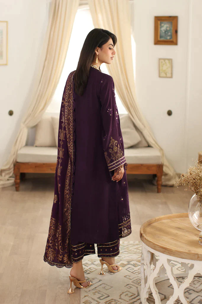 Charizma | Meeras Formals 23 | CM3-01 - Hoorain Designer Wear - Pakistani Ladies Branded Stitched Clothes in United Kingdom, United states, CA and Australia