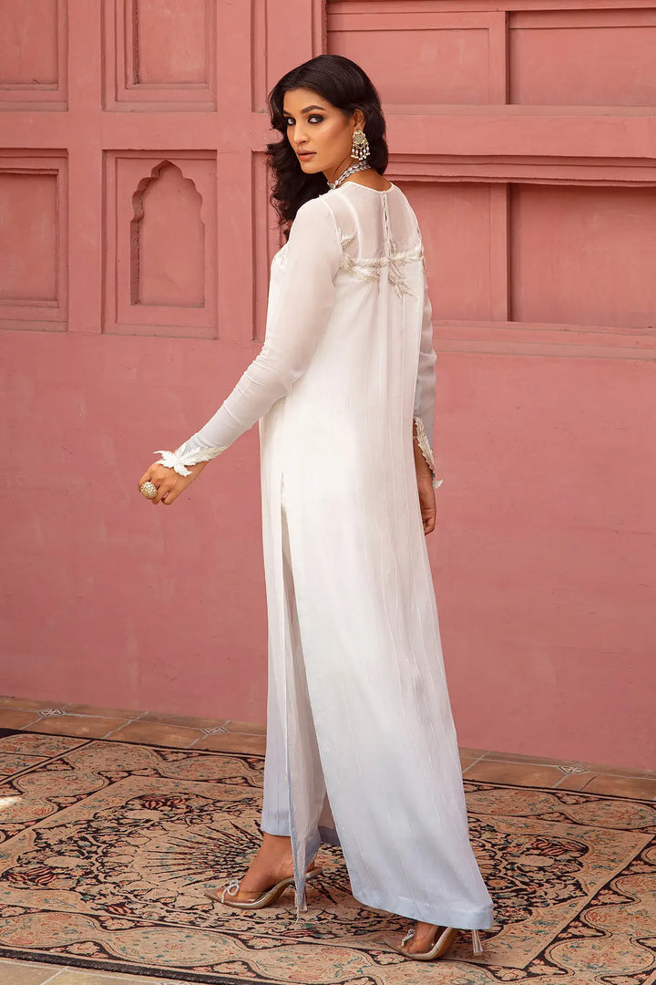 Nilofer Shahid | Nur e Subh Formals | Savera - Hoorain Designer Wear - Pakistani Ladies Branded Stitched Clothes in United Kingdom, United states, CA and Australia