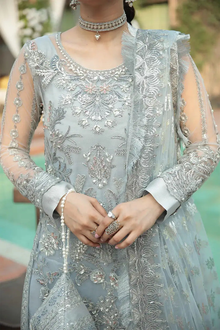 Avyana | Surmaya Wedding Formals 23 | Fasana - Hoorain Designer Wear - Pakistani Ladies Branded Stitched Clothes in United Kingdom, United states, CA and Australia