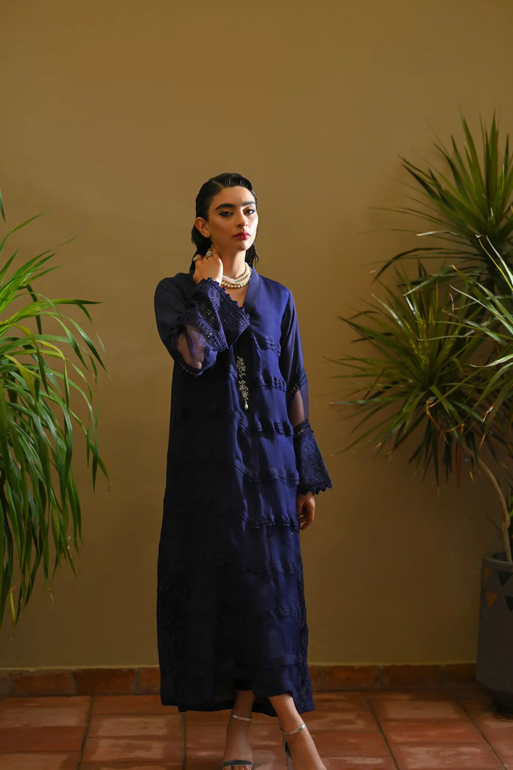 Hue Pret | Leilah Formals 23 | Iris - Hoorain Designer Wear - Pakistani Ladies Branded Stitched Clothes in United Kingdom, United states, CA and Australia