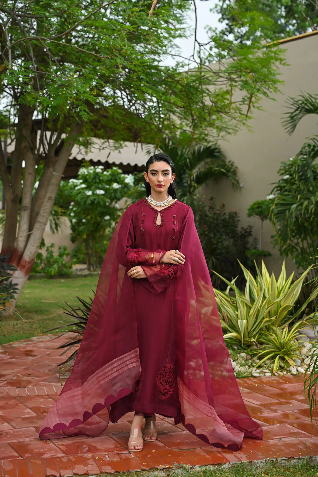 Hue Pret | Leilah Formals 23 | Crimson - Pakistani Clothes for women, in United Kingdom and United States