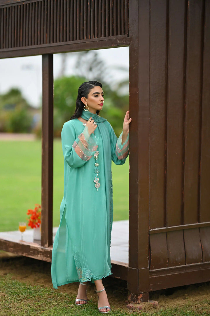 Hue Pret | Leilah Formals 23 | Breeze - Hoorain Designer Wear - Pakistani Ladies Branded Stitched Clothes in United Kingdom, United states, CA and Australia