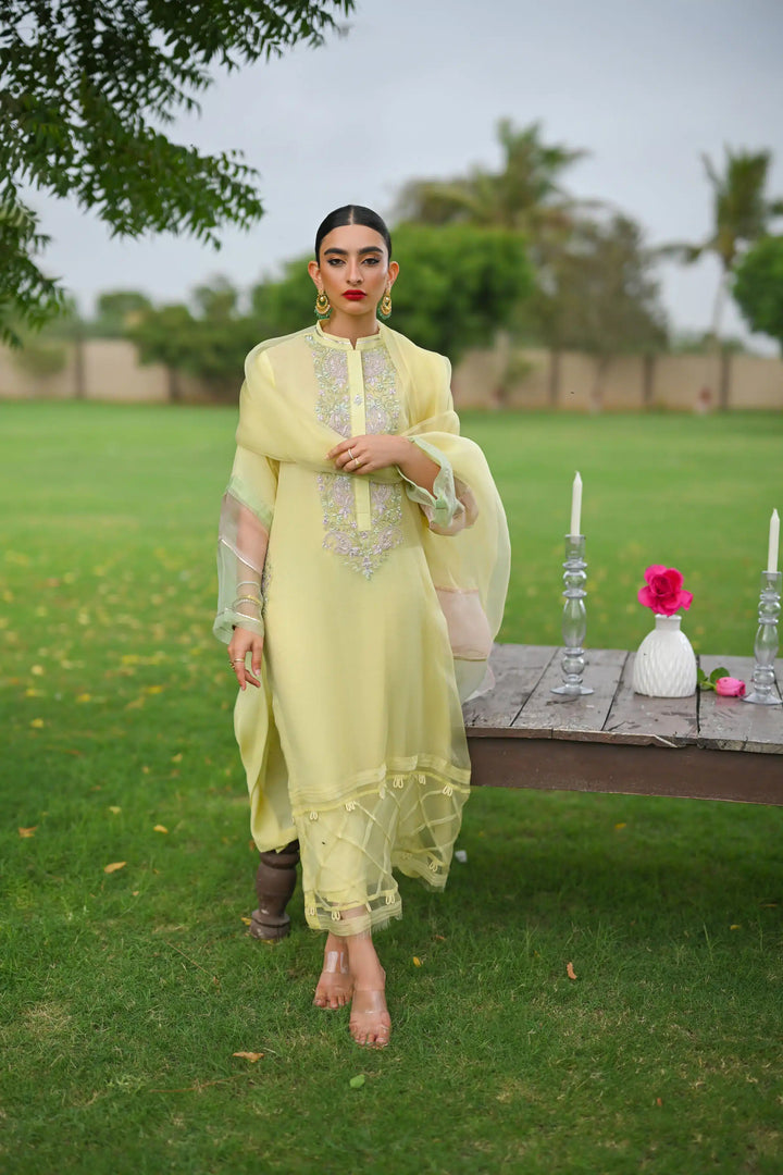 Hue Pret | Leilah Formals 23 | Tulip - Hoorain Designer Wear - Pakistani Ladies Branded Stitched Clothes in United Kingdom, United states, CA and Australia
