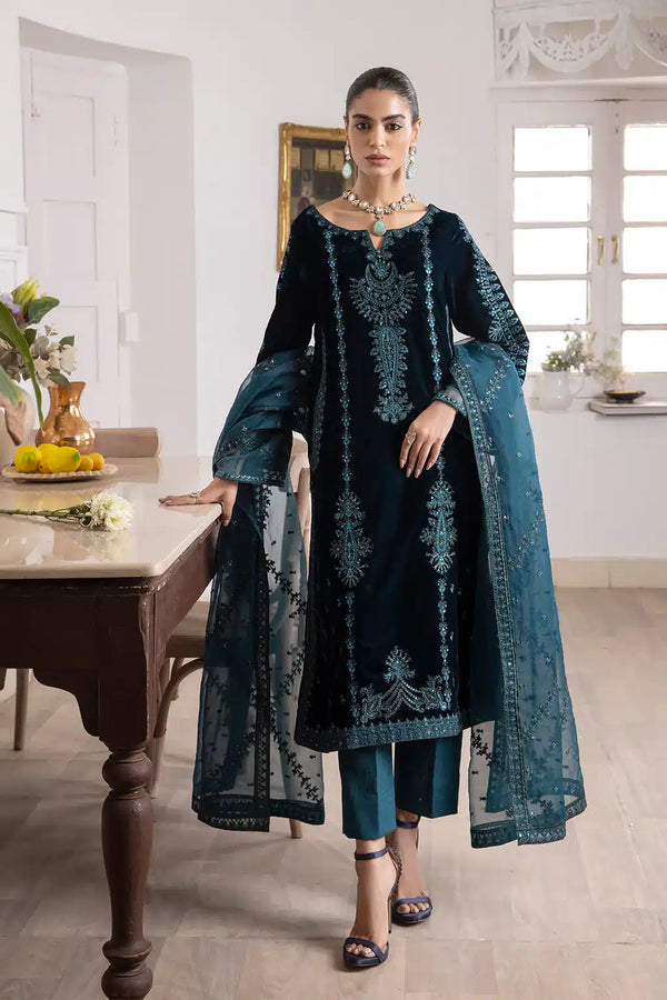 Iznik | Festive Velvet 23 | IV-21 LEHJA - Hoorain Designer Wear - Pakistani Ladies Branded Stitched Clothes in United Kingdom, United states, CA and Australia