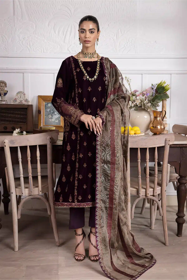 Iznik | Festive Velvet 23 | IV-23 SEHER - Hoorain Designer Wear - Pakistani Ladies Branded Stitched Clothes in United Kingdom, United states, CA and Australia