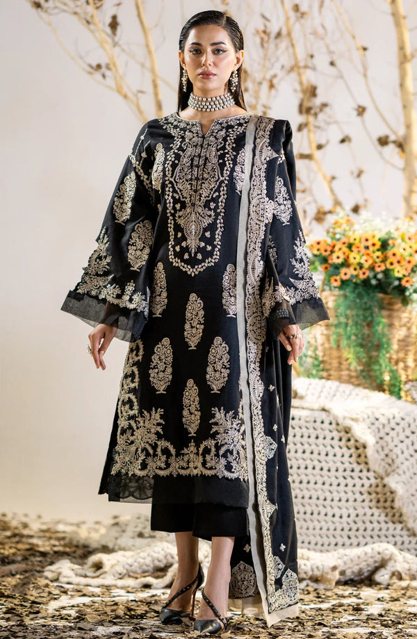 Maryum N Maria | Shehr Bano Winter 23 | KAJOL MW23561 - Hoorain Designer Wear - Pakistani Designer Clothes for women, in United Kingdom, United states, CA and Australia