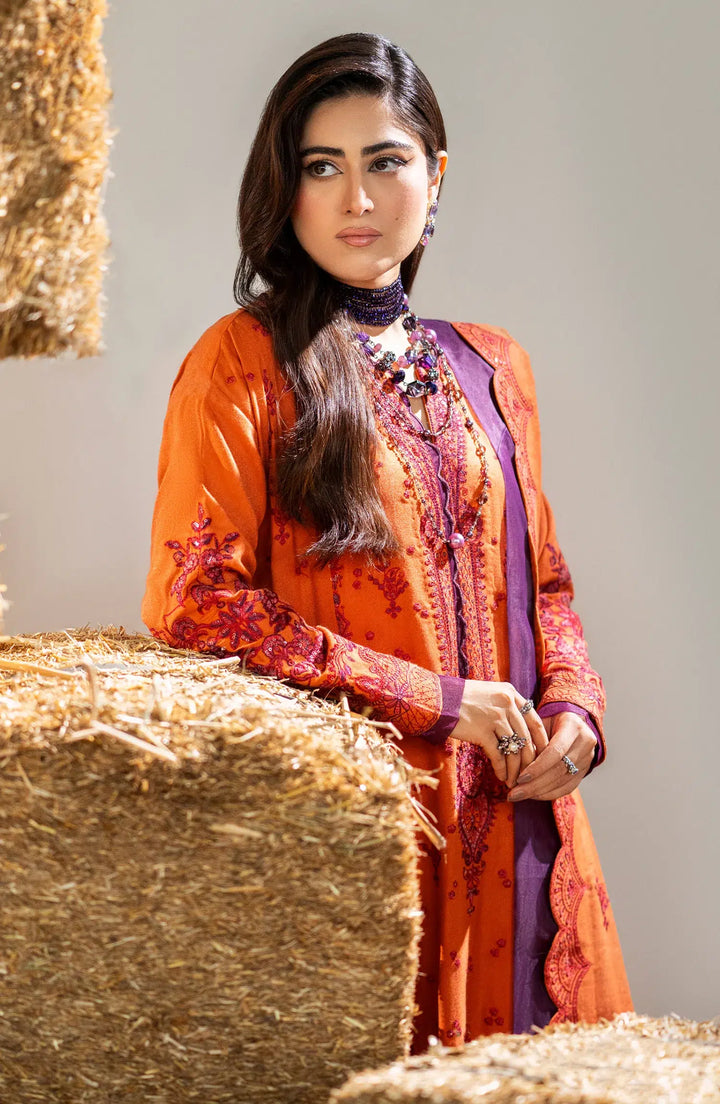 Maryum N Maria | Shehr Bano Winter 23 | CHUNI MW23562 - Hoorain Designer Wear - Pakistani Ladies Branded Stitched Clothes in United Kingdom, United states, CA and Australia