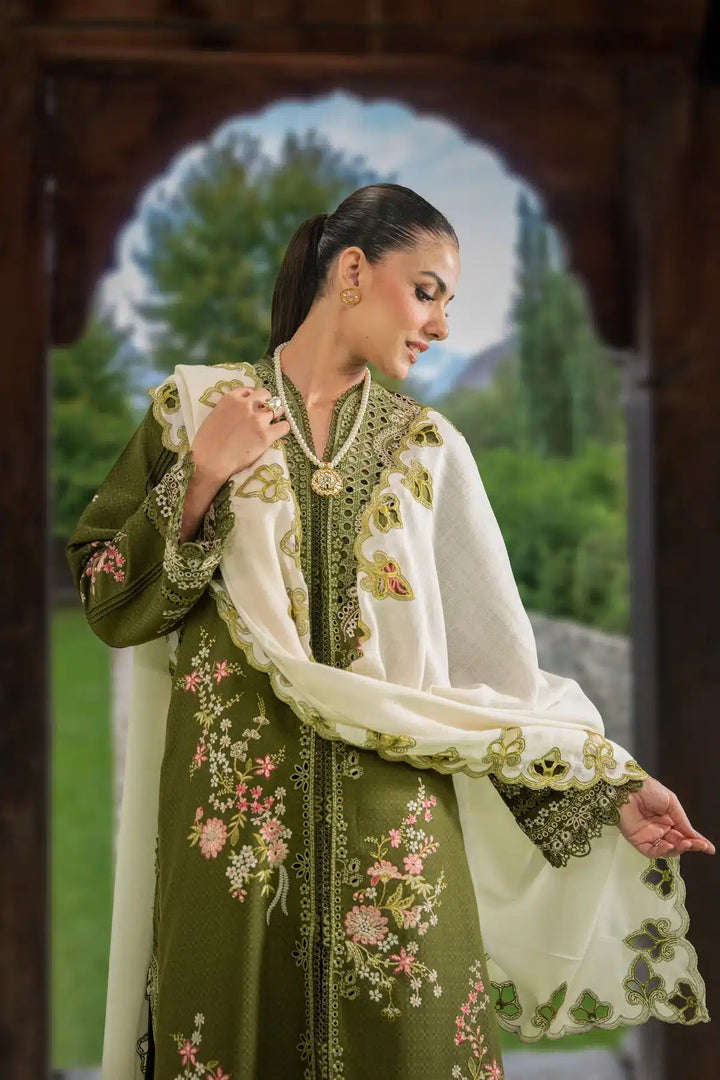 Sable Vogue | Winter 23 | SWC-06-23 - Hoorain Designer Wear - Pakistani Ladies Branded Stitched Clothes in United Kingdom, United states, CA and Australia