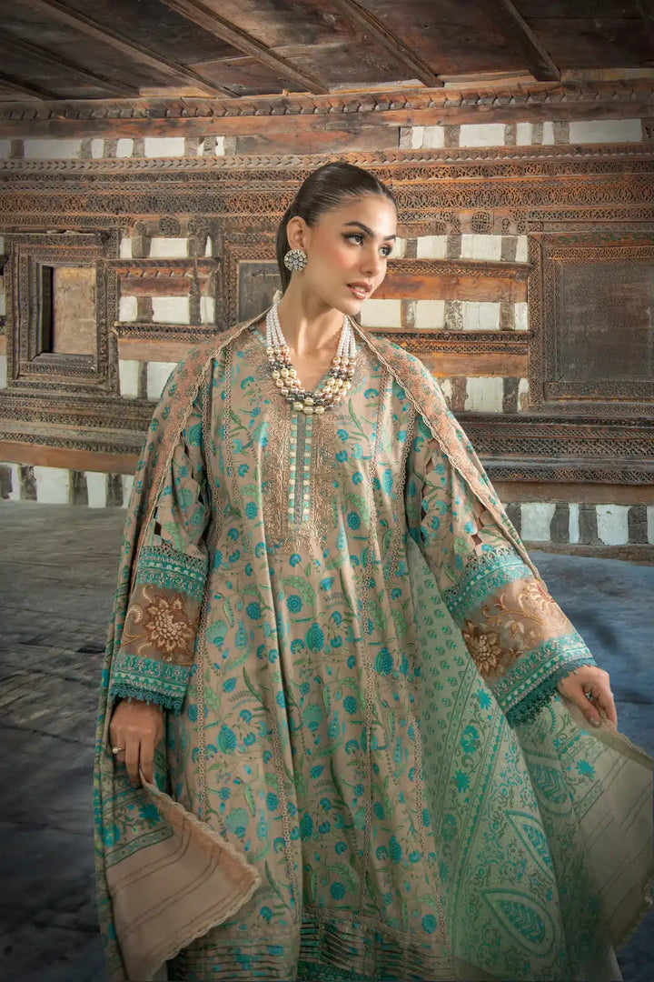 Sable Vogue | Winter 23 | SWC-10-23 - Hoorain Designer Wear - Pakistani Ladies Branded Stitched Clothes in United Kingdom, United states, CA and Australia