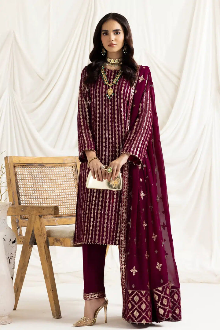 Alizeh | Dua Formals 23 | DUA-V02D03A-AYSAL(MAGENTA) - Hoorain Designer Wear - Pakistani Ladies Branded Stitched Clothes in United Kingdom, United states, CA and Australia