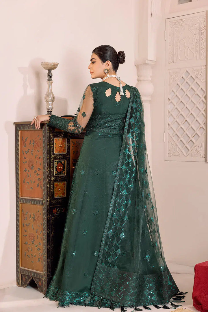 Alizeh | Dua Formals 23 | DUA-V01D05A- RYAN ( GREEN ) - Hoorain Designer Wear - Pakistani Ladies Branded Stitched Clothes in United Kingdom, United states, CA and Australia