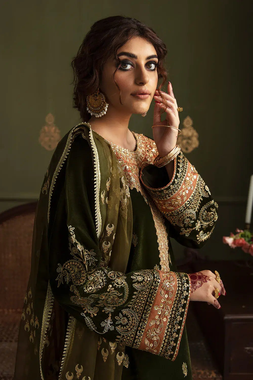 Baroque | Jahanara Luxury Velvet 23 | UF-461 - Pakistani Clothes for women, in United Kingdom and United States