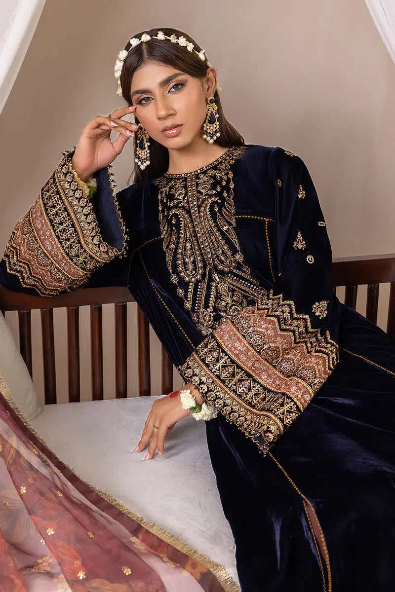 Baroque | Jahanara Luxury Velvet 23 | UF-424 - Pakistani Clothes for women, in United Kingdom and United States