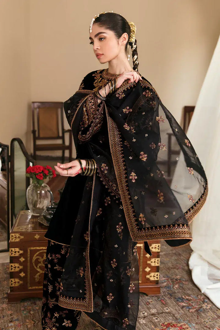 Baroque | Jahanara Luxury Velvet 23 | UF-253 - Hoorain Designer Wear - Pakistani Ladies Branded Stitched Clothes in United Kingdom, United states, CA and Australia
