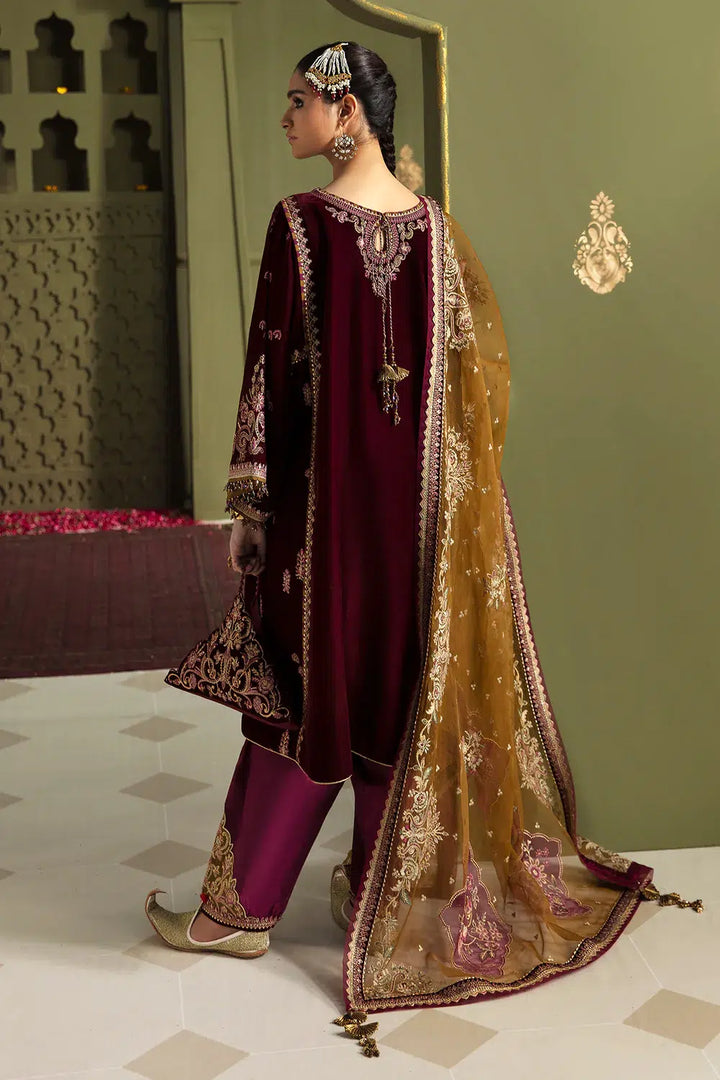 Baroque | Jahanara Luxury Velvet 23 | UF-465 - Hoorain Designer Wear - Pakistani Ladies Branded Stitched Clothes in United Kingdom, United states, CA and Australia