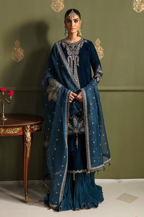 Baroque | Jahanara Luxury Velvet 23 | UF-467 - Hoorain Designer Wear - Pakistani Ladies Branded Stitched Clothes in United Kingdom, United states, CA and Australia