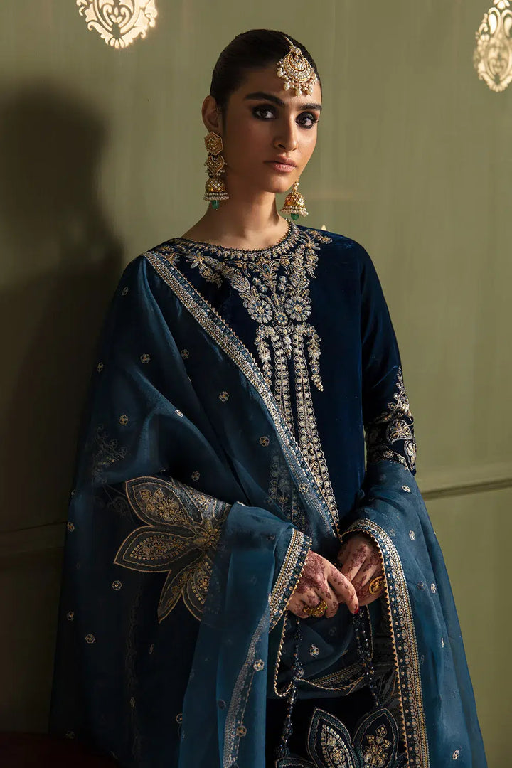 Baroque | Jahanara Luxury Velvet 23 | UF-467 - Hoorain Designer Wear - Pakistani Ladies Branded Stitched Clothes in United Kingdom, United states, CA and Australia