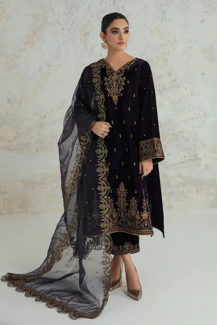 Baroque | Jahanara Luxury Velvet 23 | UF-239 - Hoorain Designer Wear - Pakistani Ladies Branded Stitched Clothes in United Kingdom, United states, CA and Australia