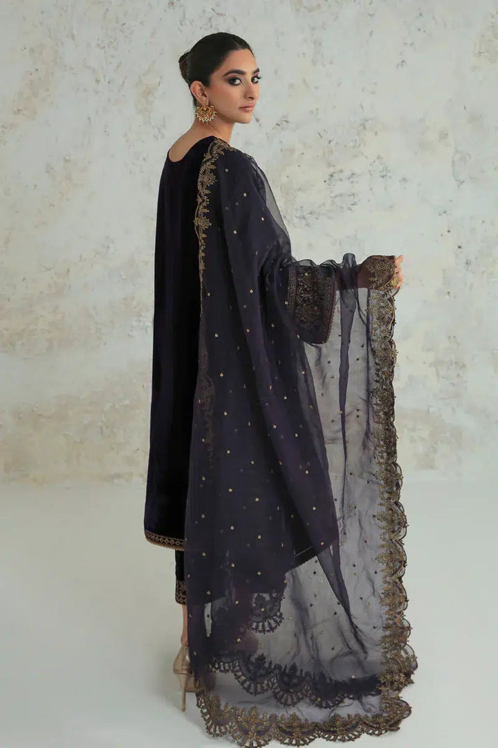 Baroque | Jahanara Luxury Velvet 23 | UF-239 - Hoorain Designer Wear - Pakistani Designer Clothes for women, in United Kingdom, United states, CA and Australia