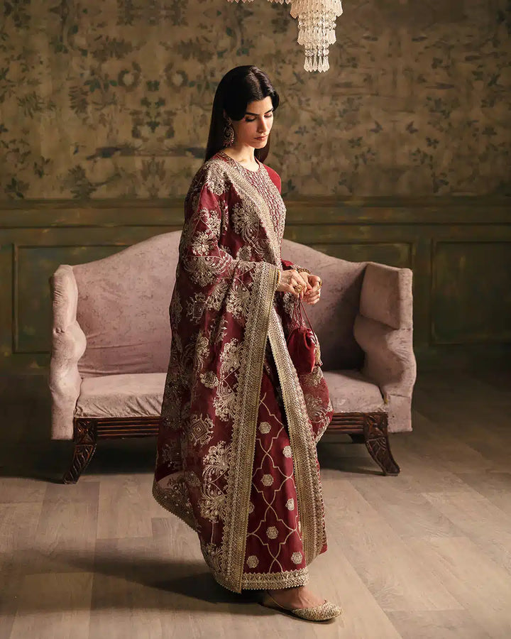Faiza Saqlain | Manaar Luxe Formals 23 | Negar - Hoorain Designer Wear - Pakistani Ladies Branded Stitched Clothes in United Kingdom, United states, CA and Australia