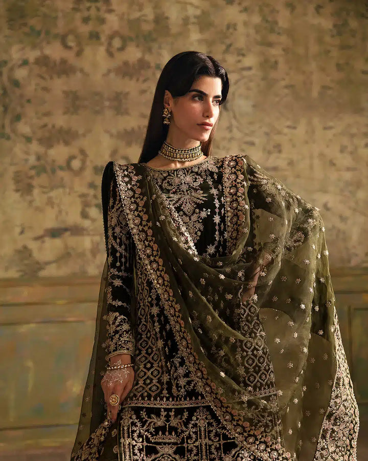 Faiza Saqlain | Manaar Luxe Formals 23 | Adara - Hoorain Designer Wear - Pakistani Ladies Branded Stitched Clothes in United Kingdom, United states, CA and Australia