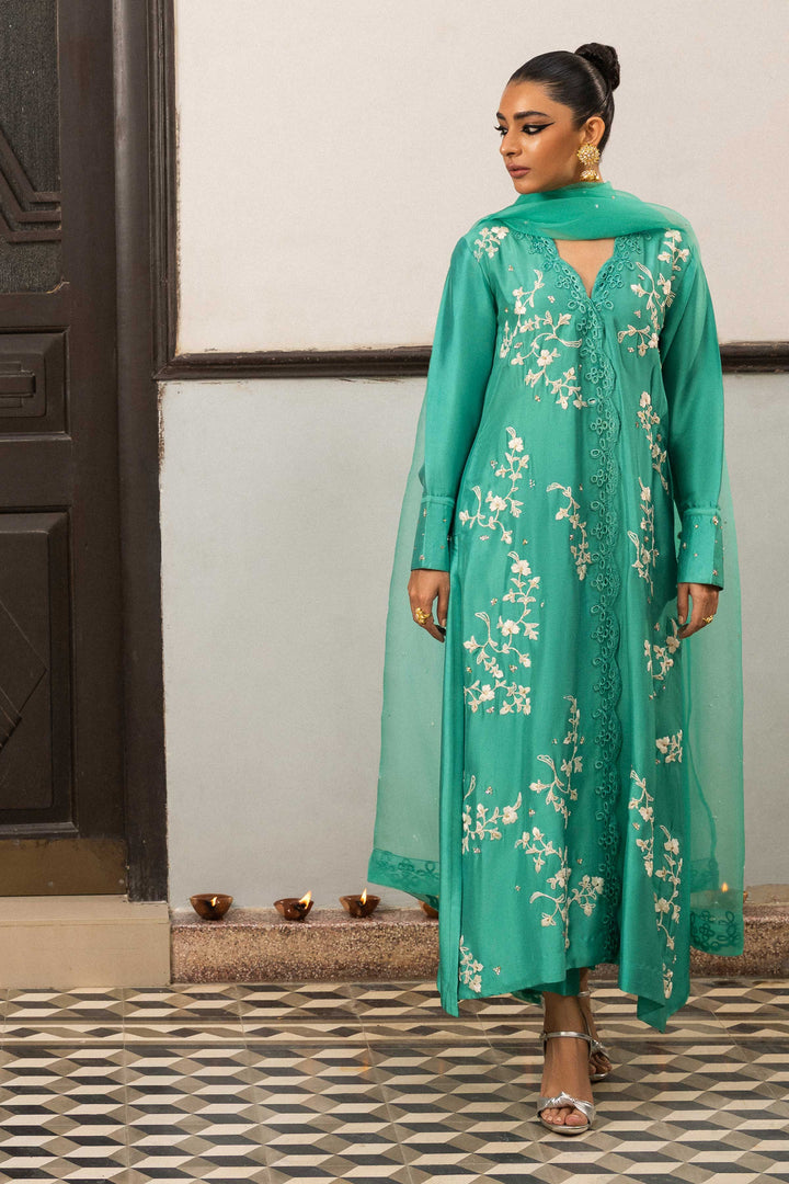 Hue Pret | Arth Festive 23 | Alyana - Hoorain Designer Wear - Pakistani Ladies Branded Stitched Clothes in United Kingdom, United states, CA and Australia
