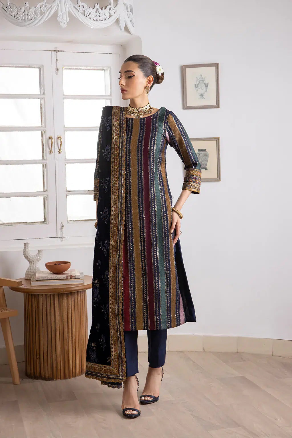 Iznik | Festive Velvet 23 | IV-29 SITARAH - Pakistani Clothes for women, in United Kingdom and United States